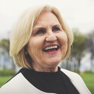 Jo Anne Lyon