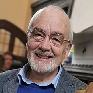 Ian Randall headshot